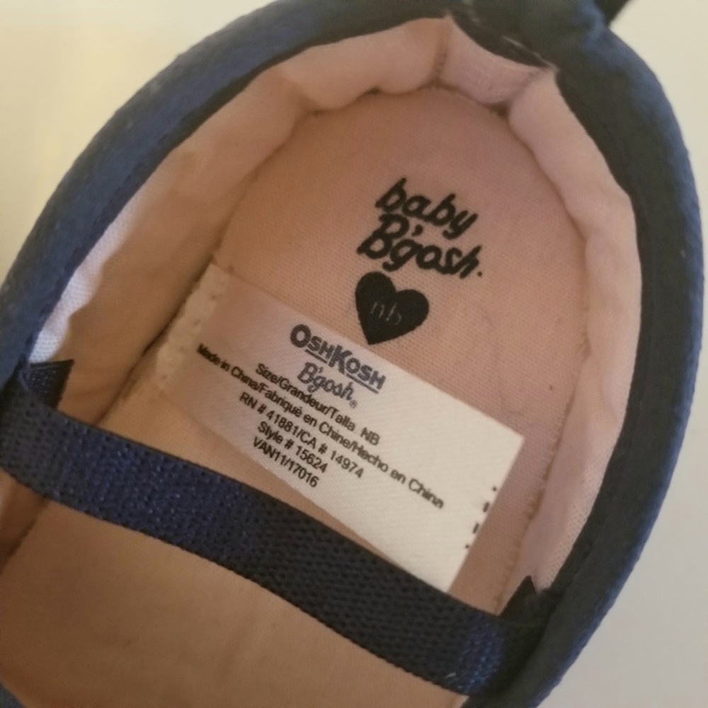 NWOT Oshkosh B'gosh Baby Girl Mary Jane Crib Shoes - Picture 5 of 5